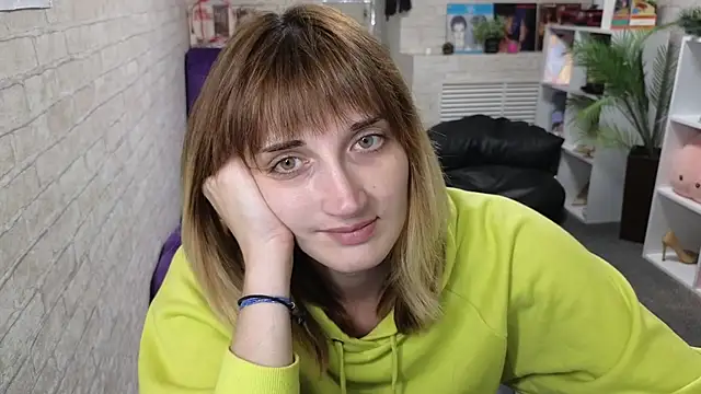 Snapshot of Nika_Kitten chatting on April 2026 10:04:02 AM Nika Kitten online show from April 2026 10:04:02 AM