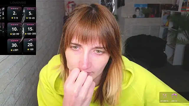 Snapshot of Nika_Kitten chatting on April 2026 11:37:01 AM Nika Kitten online show from April 2026 11:37:01 AM