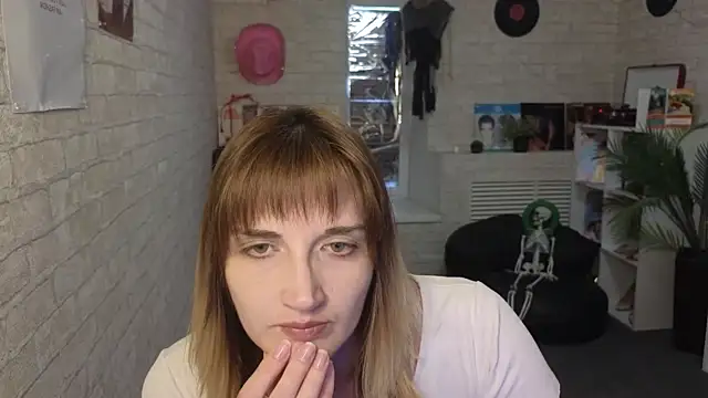Snapshot of Nika_Kitten chatting on April 2026 10:07:02 AM Nika Kitten online show from April 2026 10:07:02 AM