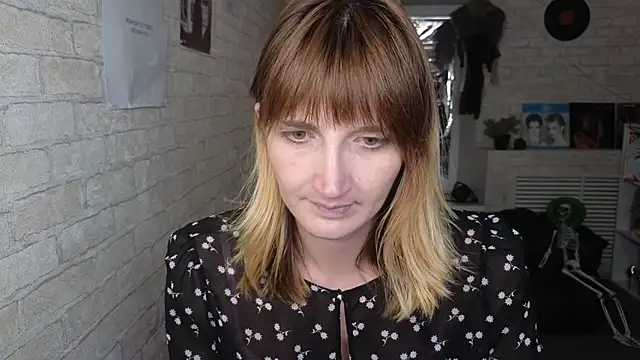 Snapshot of Nika_Kitten chatting on April 2026 10:50:01 AM Nika Kitten online show from April 2026 10:50:01 AM