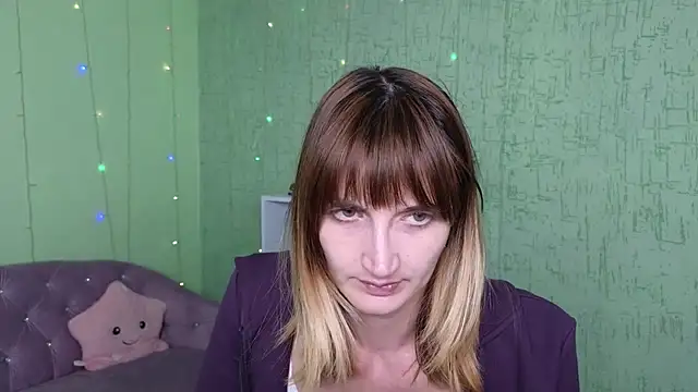 Snapshot of Nika_Kitten chatting on May 2026 11:06:01 AM Nika Kitten online show from May 2026 11:06:01 AM
