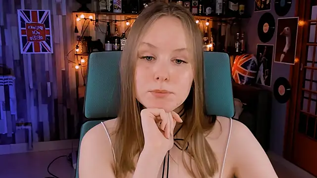 VivienLeeigh online show from January 2025 04:18:02 PM