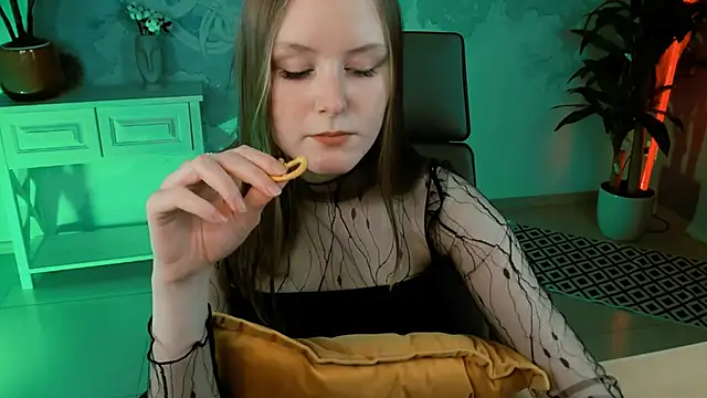 VivienLeeigh online show from February 2025 07:27:02 PM