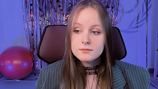 VivienLeeigh online show from February 2025 06:21:01 PM