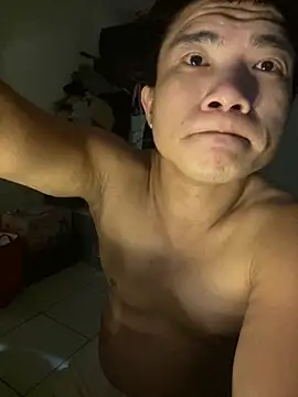 Snapshot of TaiwanSlutBitch chatting on October 2025 09:12:02 PM TaiwanSlutBitch online show from October 2025 09:12:02 PM