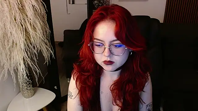 Snapshot of crimson_tati_ chatting on December 2024 08:44:02 AM crimson tati online show from December 2024 08:44:02 AM