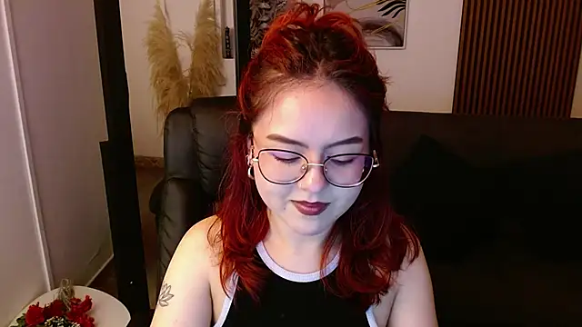 Snapshot of crimson_tati_ chatting on March 2025 07:10:01 AM crimson tati online show from March 2025 07:10:01 AM