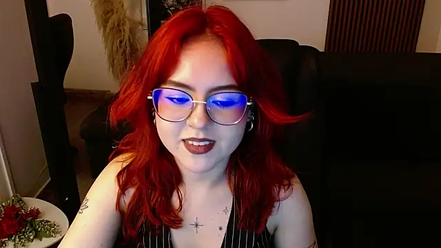 Snapshot of crimson_tati_ chatting on March 2025 07:37:01 AM crimson tati online show from March 2025 07:37:01 AM
