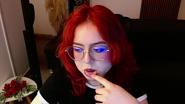 Snapshot of crimson_tati_ chatting on March 2025 04:04:01 AM crimson tati online show from March 2025 04:04:01 AM