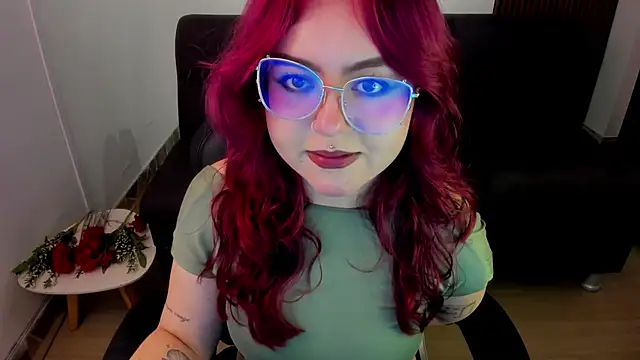 Snapshot of crimson_tati_ chatting on September 2025 06:35:01 AM crimson tati online show from September 2025 06:35:01 AM