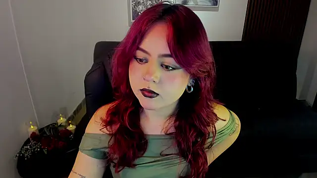 Snapshot of crimson_tati_ chatting on October 2025 04:29:02 AM crimson tati online show from October 2025 04:29:02 AM