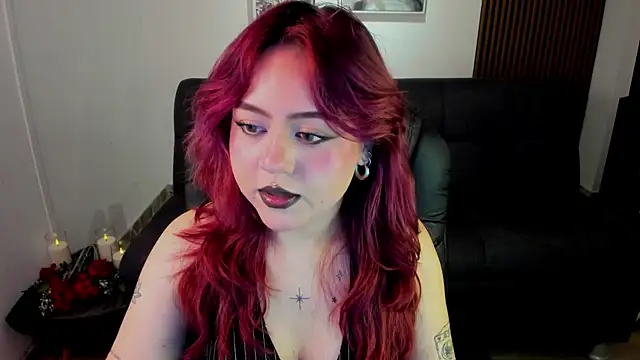 Snapshot of crimson_tati_ chatting on October 2025 04:13:02 AM crimson tati online show from October 2025 04:13:02 AM