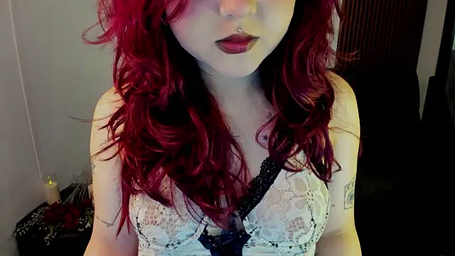 Snapshot of crimson_tati_ chatting on November 2025 04:01:01 AM crimson tati online show from November 2025 04:01:01 AM