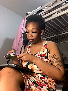 Snapshot of MsSapPhire500 chatting on November 2025 10:23:02 PM MsSapPhire500 online show from November 2025 10:23:02 PM