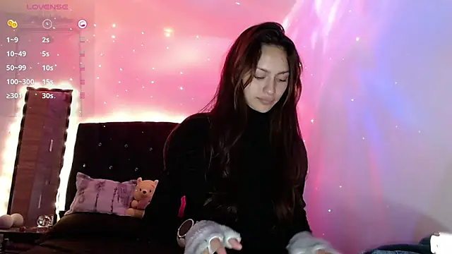 holy juli online show from January 2025 07:14:01 AM