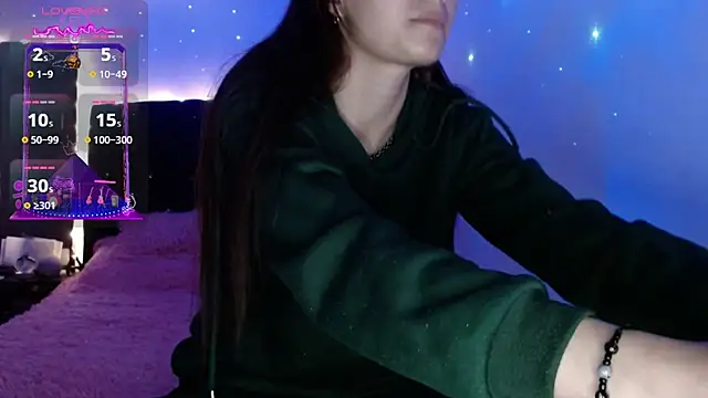 holy juli online show from March 2025 03:11:01 AM