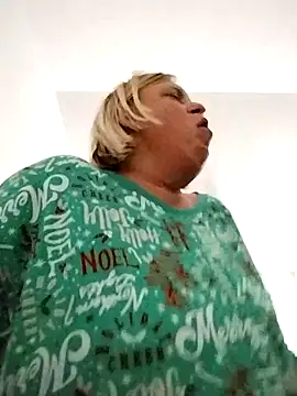 Playmate86 online show from December 2024 05:55:01 PM