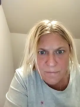 Playmate86 online show from December 2024 10:58:01 AM