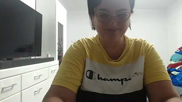 Snapshot of Amandamuller1982 chatting on September 2025 09:28:02 PM Amandamuller1982 online show from September 2025 09:28:02 PM