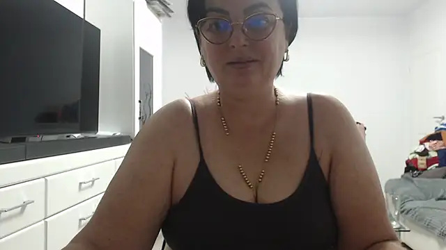 Snapshot of Amandamuller1982 chatting on November 2025 08:00:01 PM Amandamuller1982 online show from November 2025 08:00:01 PM