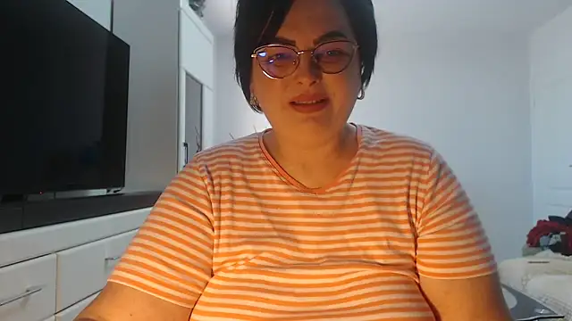 Amandamuller1982 online show from April 2026 07:22:01 AM