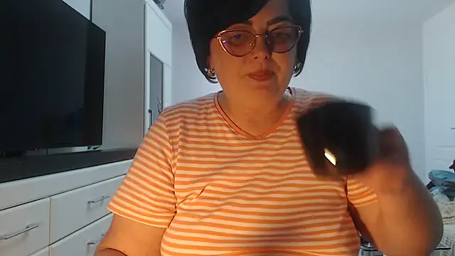 Amandamuller1982 online show from April 2026 11:46:02 AM