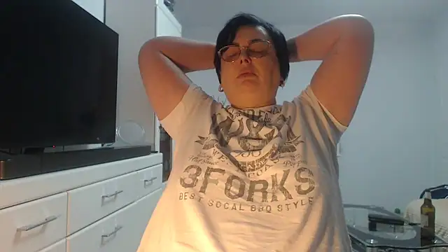 Amandamuller1982 online show from May 2026 10:16:01 PM