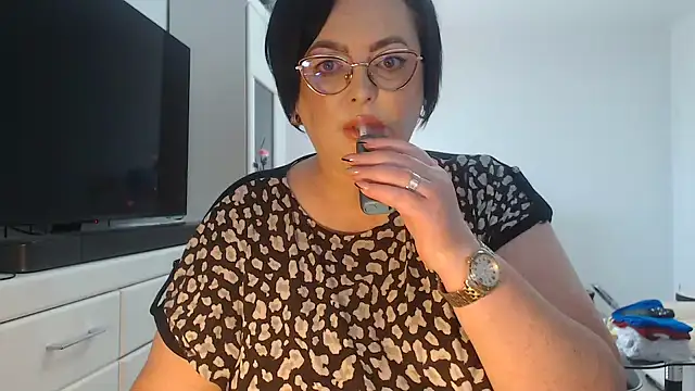 Amandamuller1982 online show from May 2026 10:32:02 AM