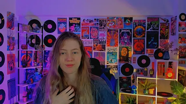 Snapshot of Sharon_Evansi chatting on March 2025 11:32:01 AM Sharon Evansi online show from March 2025 11:32:01 AM