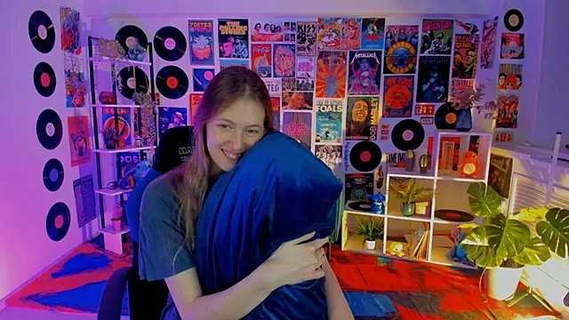 Snapshot of Sharon_Evansi chatting on March 2025 06:03:02 PM Sharon Evansi online show from March 2025 06:03:02 PM