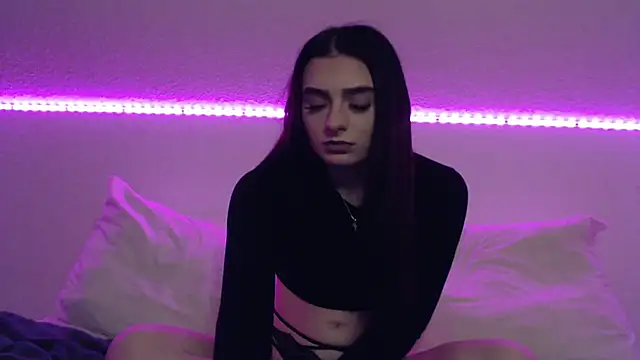 AdelinaAlia online show from March 2025 09:35:01 PM