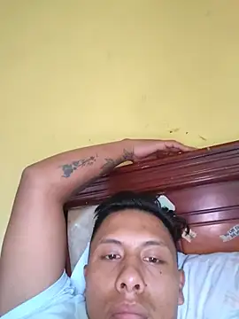 luis2435el online show from August 2026 10:19:02 PM
