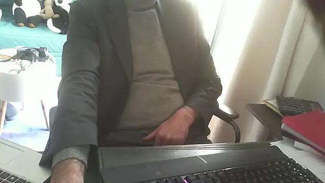 Snapshot of shyfrenchcock1 chatting on February 2025 03:53:01 PM shyfrenchcock1 online show from February 2025 03:53:01 PM