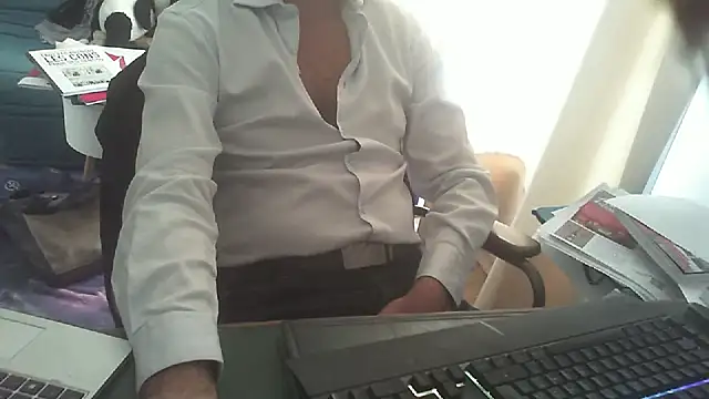 Snapshot of shyfrenchcock1 chatting on October 2025 01:21:02 PM shyfrenchcock1 online show from October 2025 01:21:02 PM