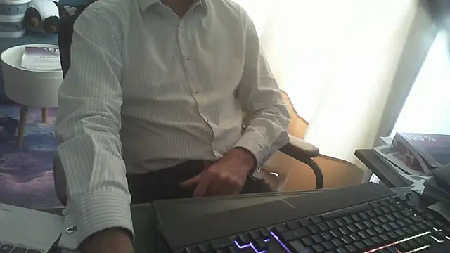 Snapshot of shyfrenchcock1 chatting on June 2026 01:03:02 PM shyfrenchcock1 online show from June 2026 01:03:02 PM