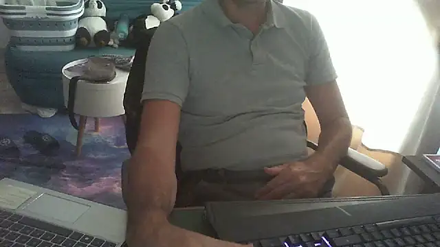 Snapshot of shyfrenchcock1 chatting on July 2026 01:15:01 PM shyfrenchcock1 online show from July 2026 01:15:01 PM