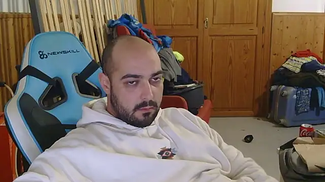 Snapshot of chicomallorca96 chatting on February 2026 06:39:01 PM chicomallorca96 online show from February 2026 06:39:01 PM