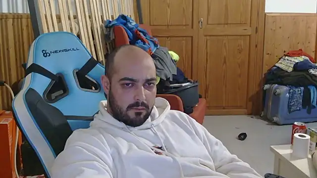 Snapshot of chicomallorca96 chatting on February 2026 07:01:02 PM chicomallorca96 online show from February 2026 07:01:02 PM