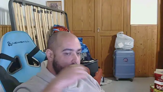 Snapshot of chicomallorca96 chatting on March 2026 05:24:01 PM chicomallorca96 online show from March 2026 05:24:01 PM