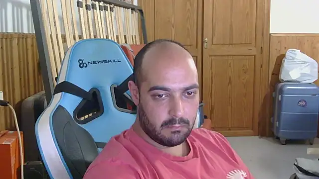 Snapshot of chicomallorca96 chatting on April 2026 03:35:02 PM chicomallorca96 online show from April 2026 03:35:02 PM