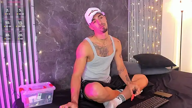 Snapshot of Duriel_ chatting on December 2024 04:21:01 PM Duriel online show from December 2024 04:21:01 PM