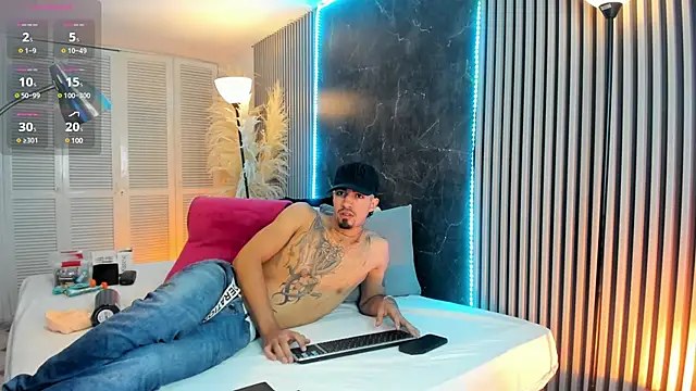 Snapshot of Duriel_ chatting on January 2025 12:27:02 PM Duriel online show from January 2025 12:27:02 PM