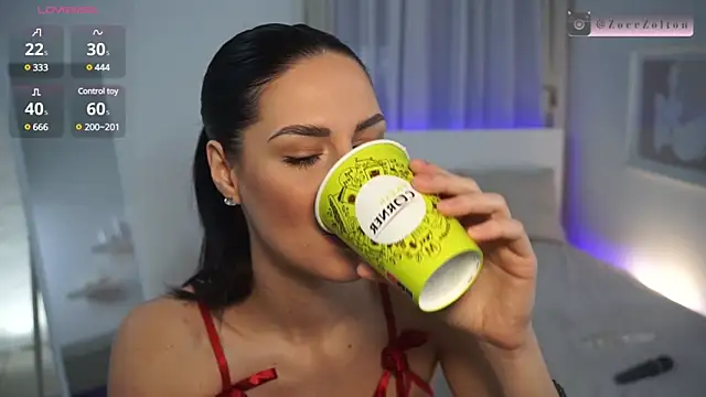 Snapshot of ZoeeZolton chatting on January 2025 12:05:02 PM ZoeeZolton online show from January 2025 12:05:02 PM