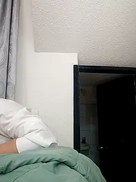 VIOLETA-25  online show from March 2025 03:36:02 PM