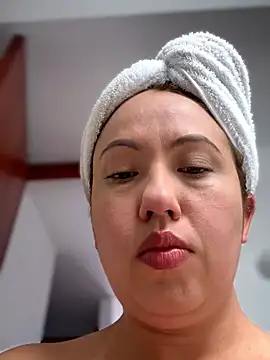 VIOLETA-25  online show from March 2026 03:06:01 PM