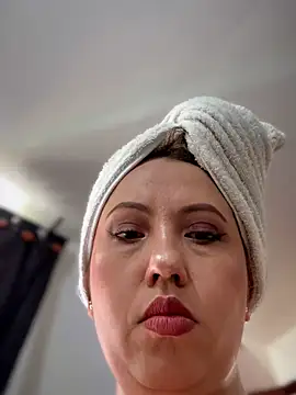 VIOLETA-25  online show from May 2026 03:07:01 PM
