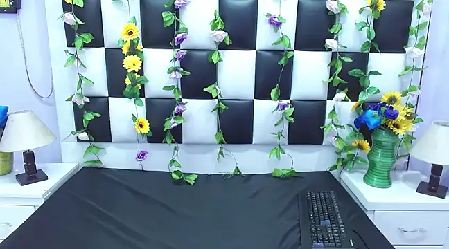 Snapshot of Morgana_Smit chatting on February 2025 08:34:01 PM Morgana Smit online show from February 2025 08:34:01 PM