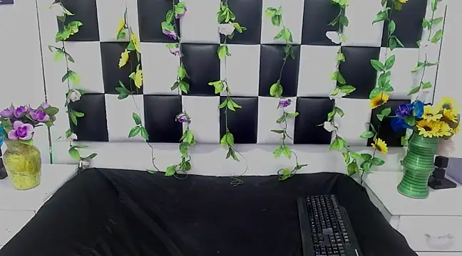 Snapshot of Morgana_Smit chatting on February 2025 04:28:01 PM Morgana Smit online show from February 2025 04:28:01 PM