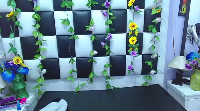 Snapshot of Morgana_Smit chatting on March 2025 01:29:02 PM Morgana Smit online show from March 2025 01:29:02 PM