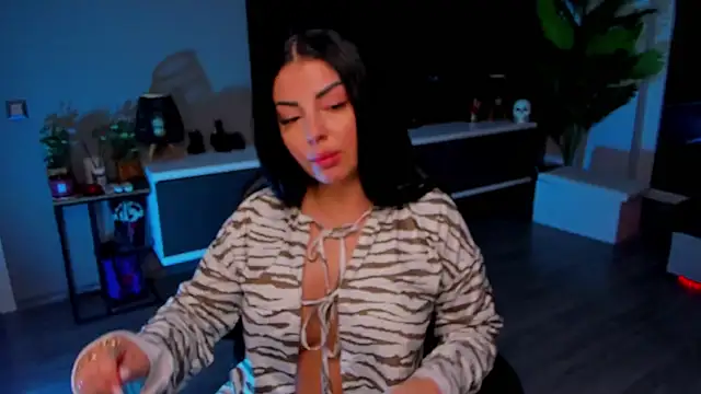 anemarieejolie online show from May 2026 06:37:01 PM